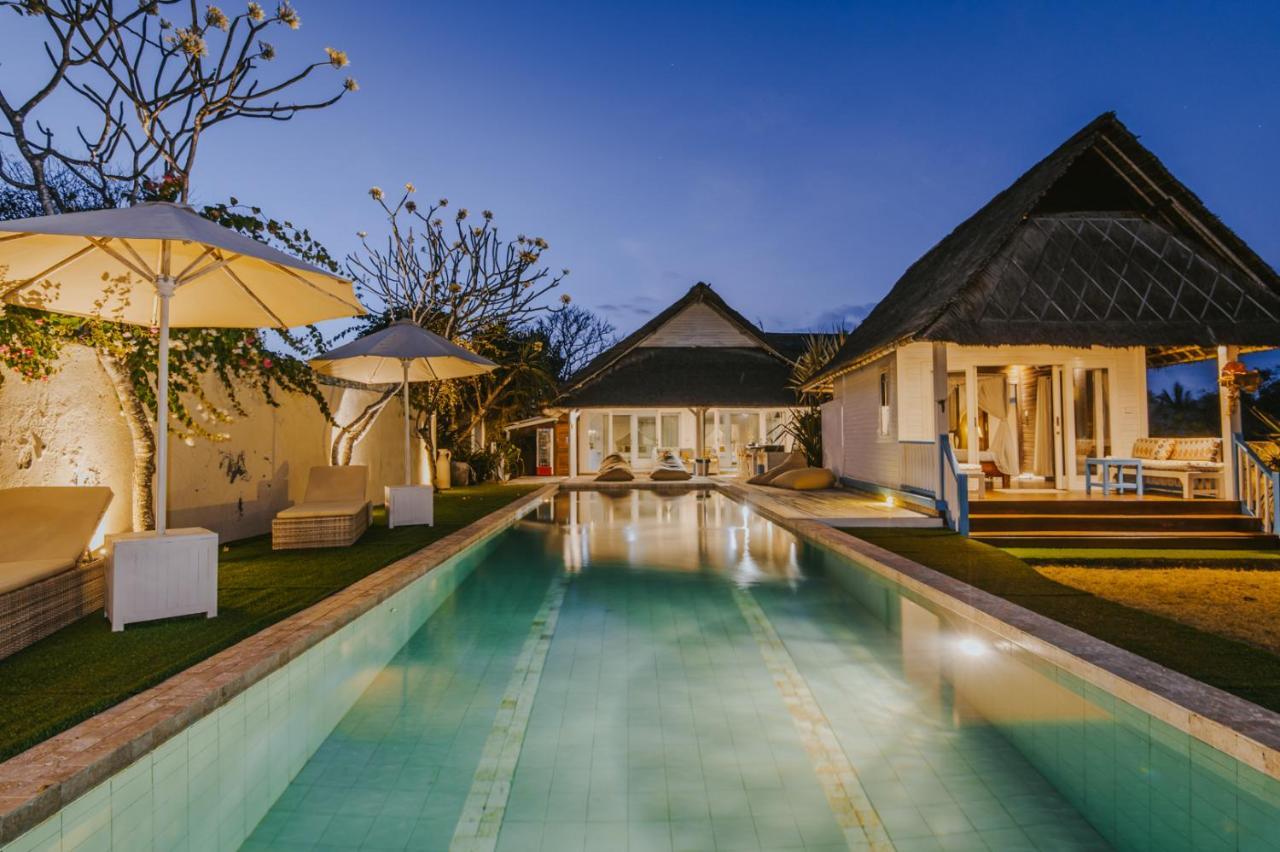 Villa Waru Lembongan Extérieur photo