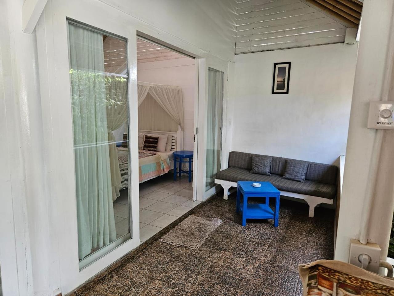 Villa Waru Lembongan Extérieur photo