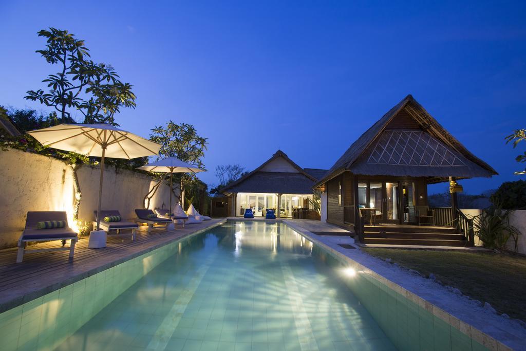 Villa Waru Lembongan Extérieur photo